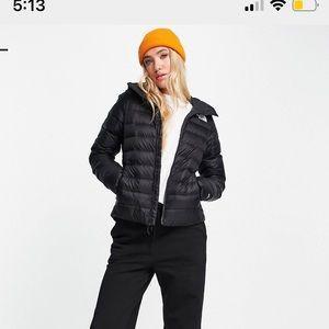 Black North face puffer jacket